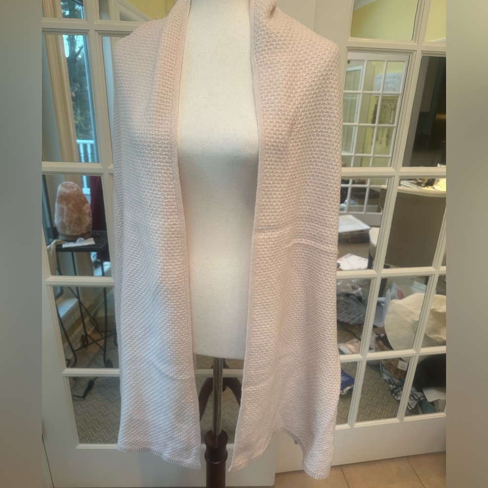 Banana Republic EUC Blanket Scarf Shawl Textured Light Pink Italian Yarn Wool